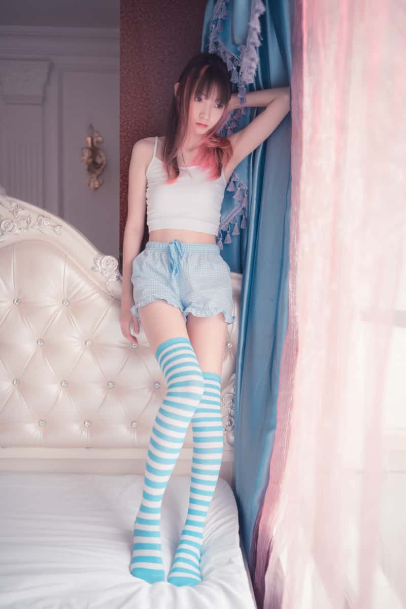 044.jpg 044.jpg