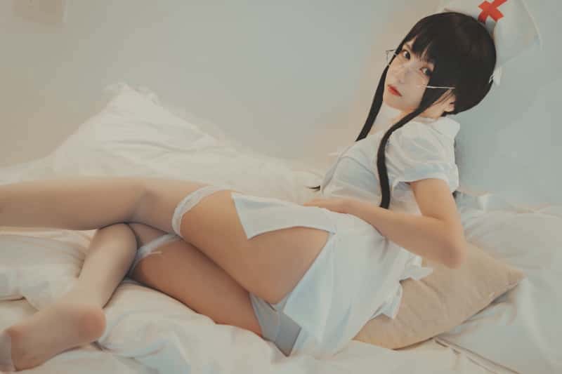 逐月Su NO.034 小护士 [24P-65MB]-美了么
