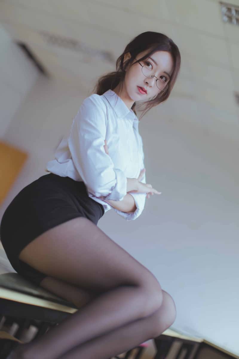 黑川 NO.023 教师ol [45P-175MB]-美了么