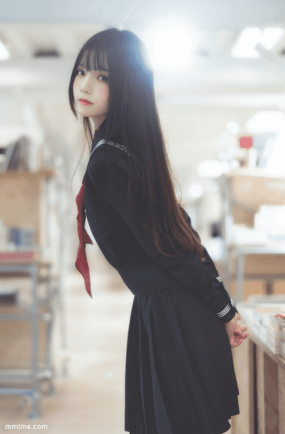 桜桃喵 012 小少女 黑色水手服 [50P-747MB]