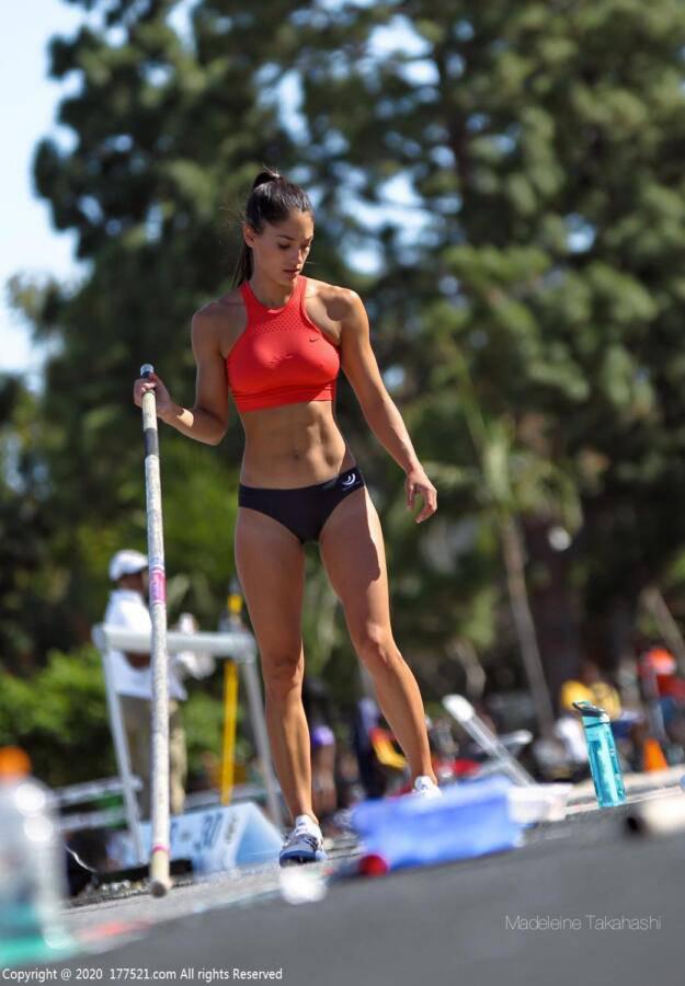Allison Stokke(艾莉森·史托珂) 档案资料介绍 Allison Stokke(艾莉森·史托珂) 档案资料介绍