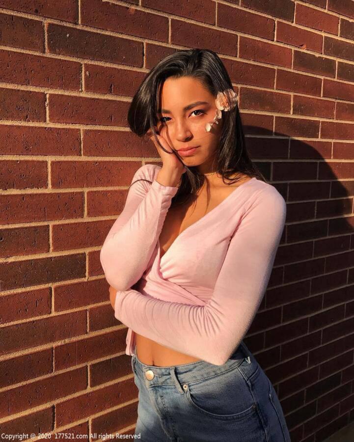 Mikayla Rogers 档案资料介绍