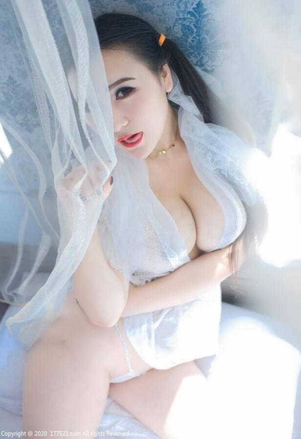 伊若(伊诺 , MODEL Ruoyi) 档案资料介绍 伊若(伊诺 , MODEL Ruoyi) 档案资料介绍