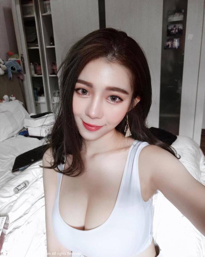 昀霓Delia 档案资料介绍