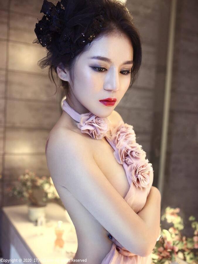 冯露瑶 档案资料介绍