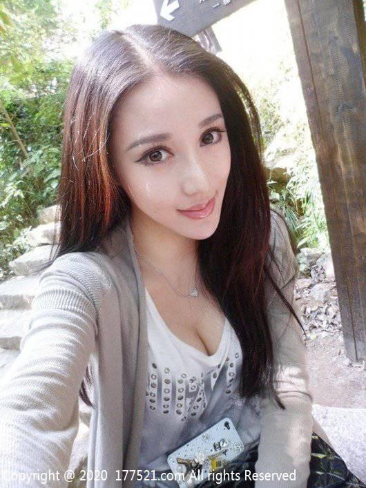 翁若青Selinamina 档案资料介绍